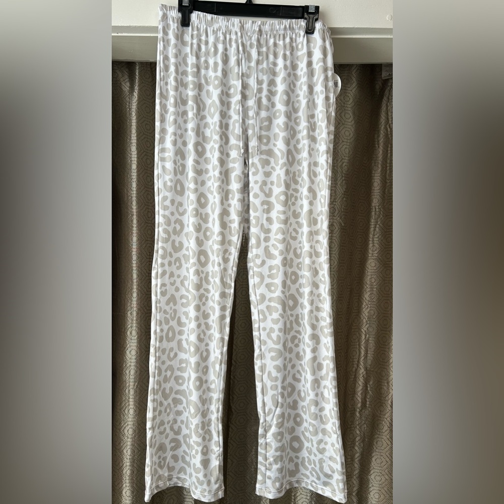 NWT Viv & Lou Natural Leopard print PJ pants size S/M